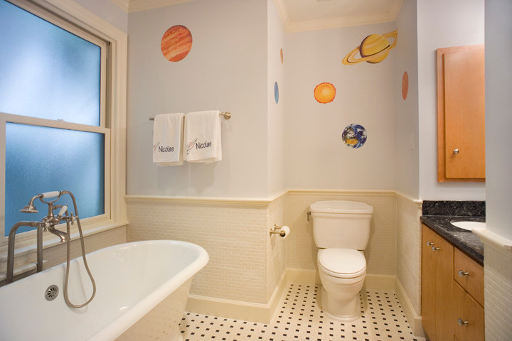 【家装案例】室内设计装修公司支4招陶瓷浴缸保养技巧